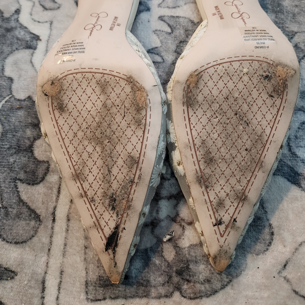 Jessica Simpson Cream Heels - Picture 3 of 3